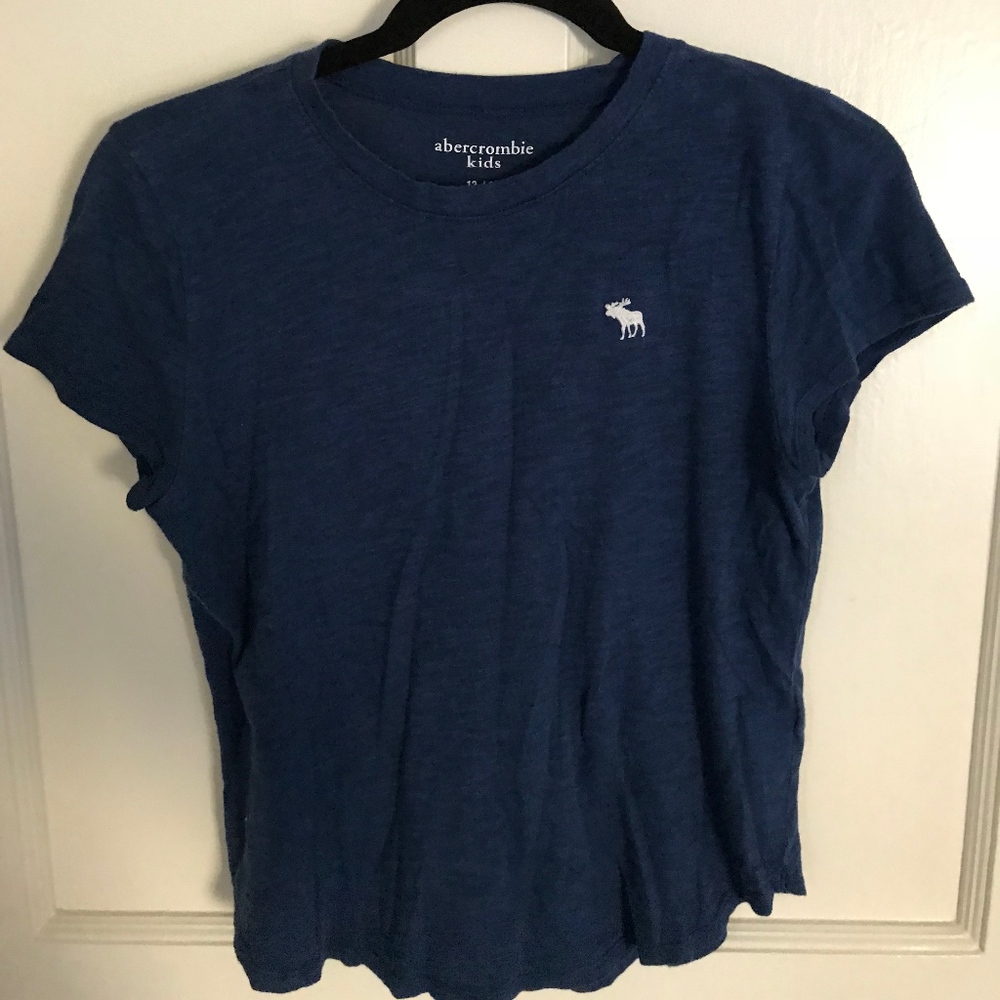 Blue Abercrombie kids tee shirt 13/14